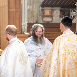 Priesterweihe Byzantinischer Ritus im Stephansdom / Erzdiözese Wien/ Schönlaub