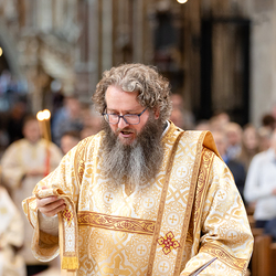 Priesterweihe Byzantinischer Ritus im Stephansdom / Erzdiözese Wien/ Schönlaub