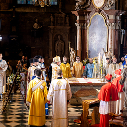 byzantinisches Pontifikalamt Stephansdom / Erzdiözese Wien/ Schönlaub byzantinisches Pontifikalamt Stephansdom