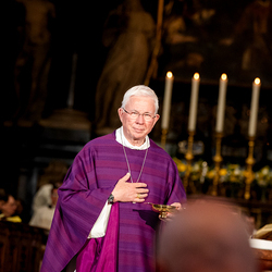 Stephansdom: Österreich nahm Abschied von Papst Franziskus / Erzdiözese Wien/ Schönlaub, Stephan Schönlaub Stephansdom: Österreich nahm Abschied von Papst Franziskus