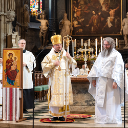 Priesterweihe Byzantinischer Ritus im Stephansdom / Erzdiözese Wien/ Schönlaub